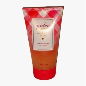 Gingham Love Foaming Sugar Body Scrub Bath and Body Works 1ct.
